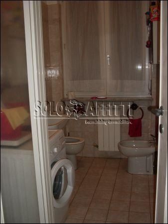 Trilocale arredato con balcone Bareggio