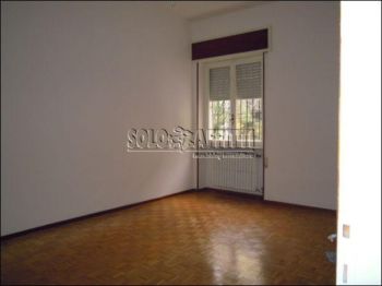 Casa con terrazzo Via veneto