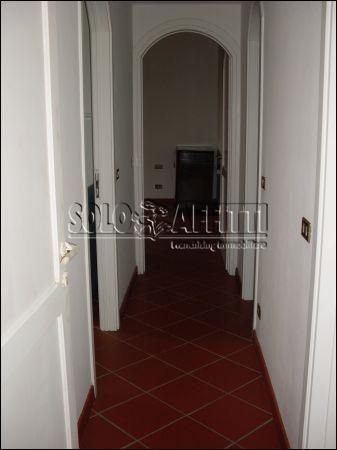 Trilocale arredato con balcone Cusago