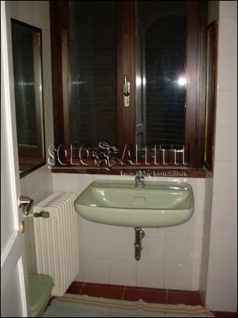 Trilocale arredato con balcone Cusago