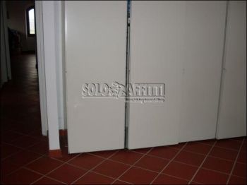 Trilocale arredato con balcone Cusago