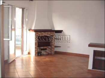 Casa arredata con terrazzo Ostia