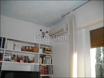 Bilocale arredato con balcone Poggetto