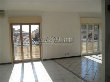 Appartamento con balcone Picanello