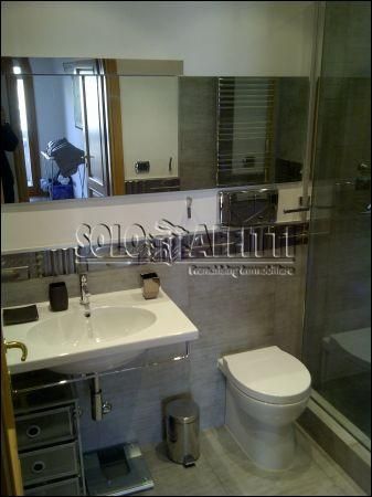 Appartamento arredato con terrazzo Eur, laurentino, checchignola, montagnola, fonte meravigliosa