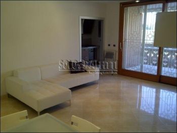 Appartamento arredato con terrazzo Eur, laurentino, checchignola, montagnola, fonte meravigliosa