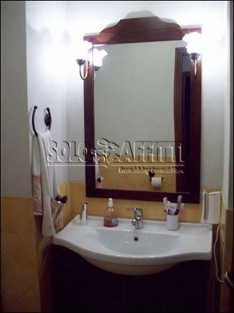 Appartamento arredato con terrazzo Centro