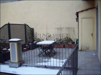 Appartamento arredato con terrazzo Centro