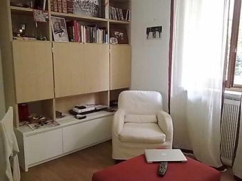 Bilocale arredato con balcone Centro storico