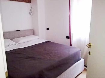 Bilocale arredato con balcone Centro storico