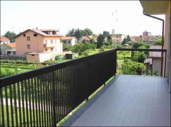 Appartamento arredato con balcone Zona lucernate