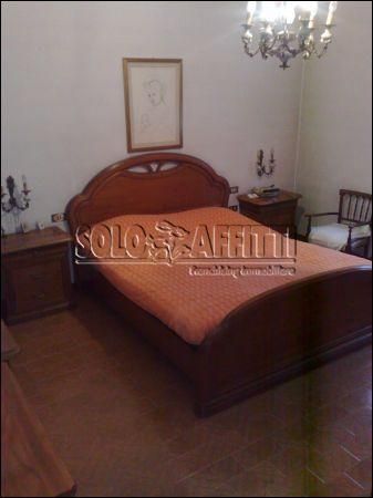Trilocale arredato con balcone Cusano Milanino