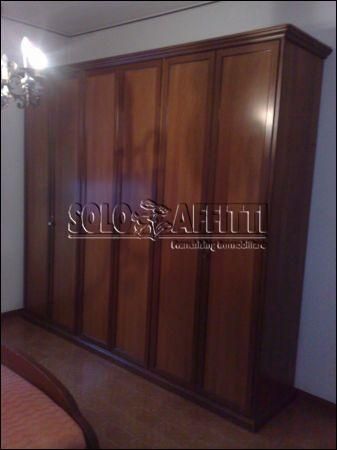 Trilocale arredato con balcone Cusano Milanino