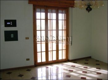 Casa con balcone e posto auto S. carlo borromeo