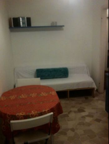 Trilocale arredato con balcone Bocconi, c.so italia, ticinese - Altre fotografie