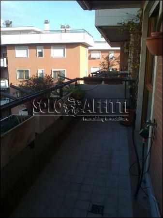 Bilocale arredato con balcone Aurelio/gregorio vii/ubaldi/san pietro