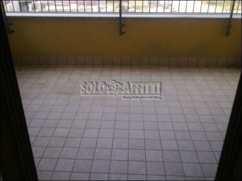 Appartamento arredato con terrazzo Centro