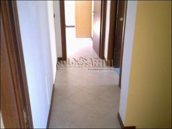 Appartamento arredato con terrazzo Centro