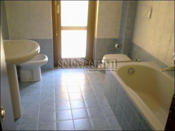 Appartamento arredato con terrazzo Centro