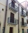 Casa con balcone e aria condizionata