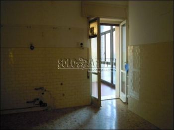 Appartamento con balcone Via veneto