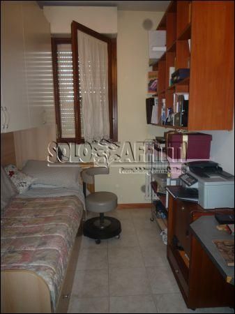 Trilocale arredato con balcone Viserba monte