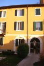 Casa con aria condizionata e giardino