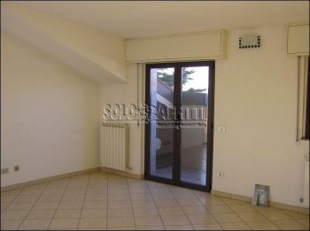 Casa con balcone e terrazzo Zona san paolo