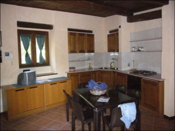 Appartamento arredato con posto auto