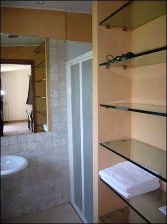 Casa arredata con posto auto Eur, laurentino, checchignola, montagnola, fonte meravigliosa