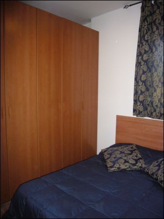 Casa arredata con posto auto Eur, laurentino, checchignola, montagnola, fonte meravigliosa