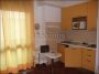 Monolocale arredato con balcone Legnarello
