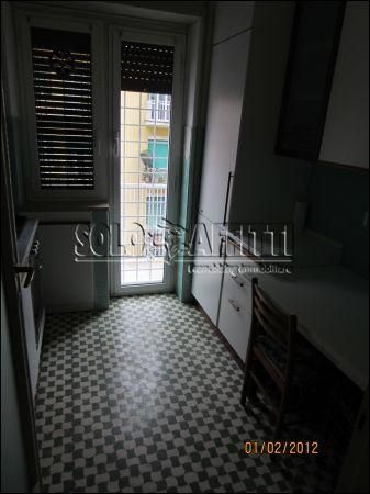 Casa con balcone S.giovanni, esquilino, san lorenzo