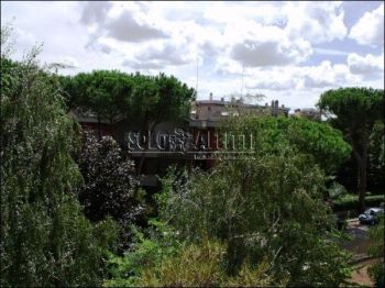 Appartamento arredato con terrazzo Trigoria, spinaceto, tor de cenci, vallerano