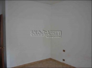 Bilocale con posto auto Via di morena