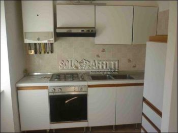 Bilocale con posto auto Via di morena