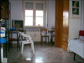 Appartamento arredato con balcone Cappelle Sul Tavo