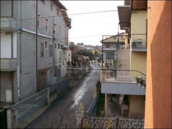 Appartamento arredato con balcone Cappelle Sul Tavo