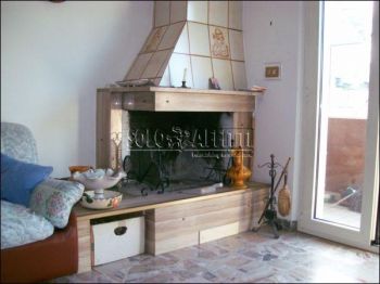 Appartamento arredato con balcone Cappelle Sul Tavo