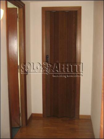 Trilocale arredato con terrazzo Ostia