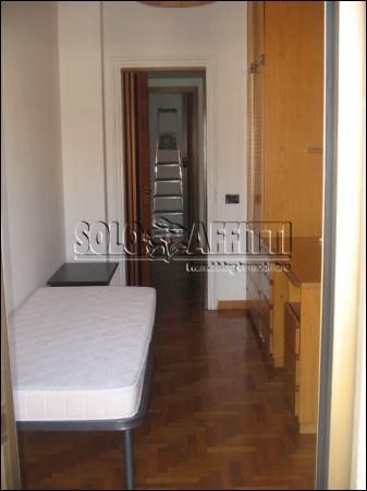 Trilocale arredato con terrazzo Ostia