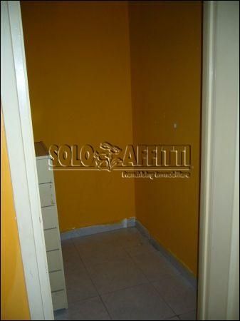 Appartamento con posto auto e balcone