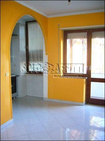 Appartamento con posto auto e balcone