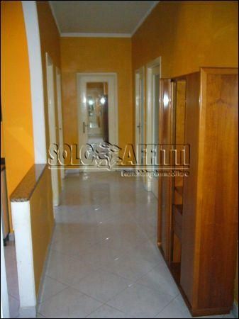 Appartamento con posto auto e balcone