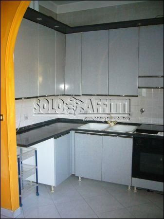 Appartamento con posto auto e balcone