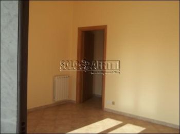 Casa con terrazzo V.le m. rapisardi