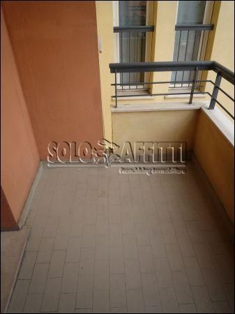 Trilocale con balcone e garage Grottarossa