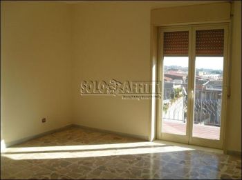 Casa con garage e balcone Gramsci