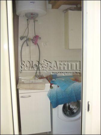 Appartamento arredato con balcone V.le vittorio veneto
