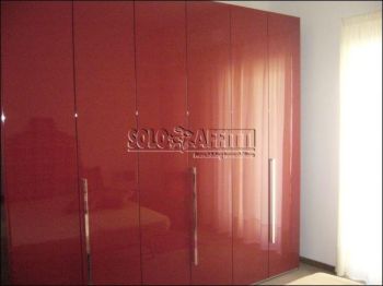 Appartamento arredato con balcone V.le vittorio veneto